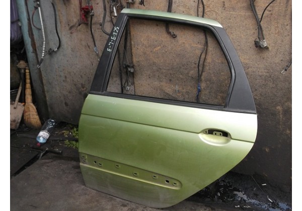 дверка ліва задня Renault Scenic, 99-03